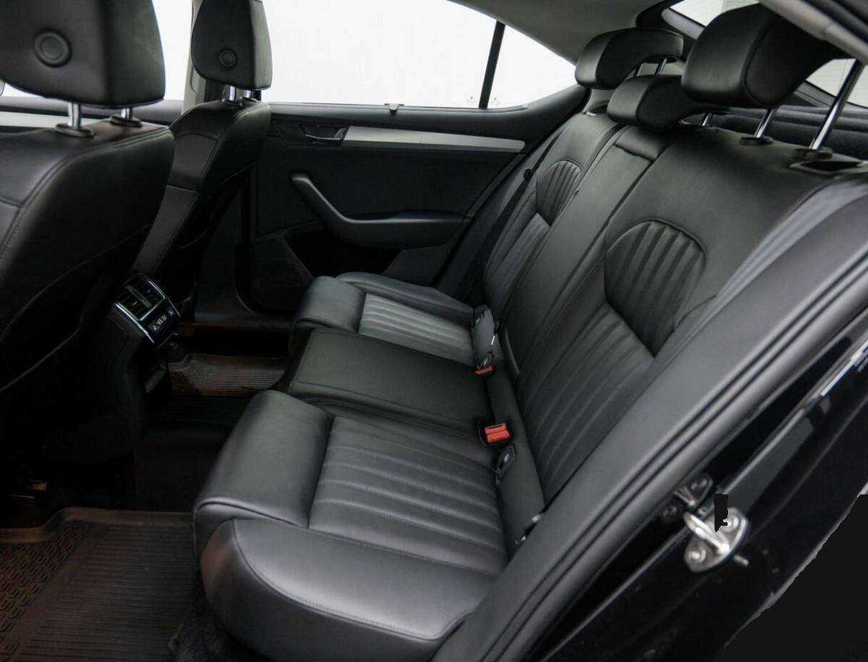 Skoda Superb, 2017 Фото №13