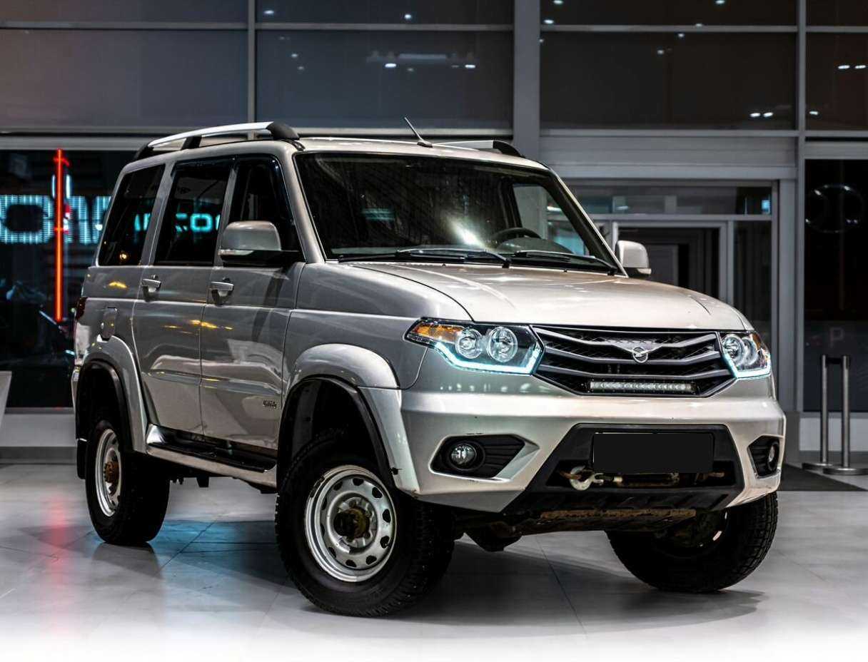 УАЗ Patriot, 2015 Фото №2