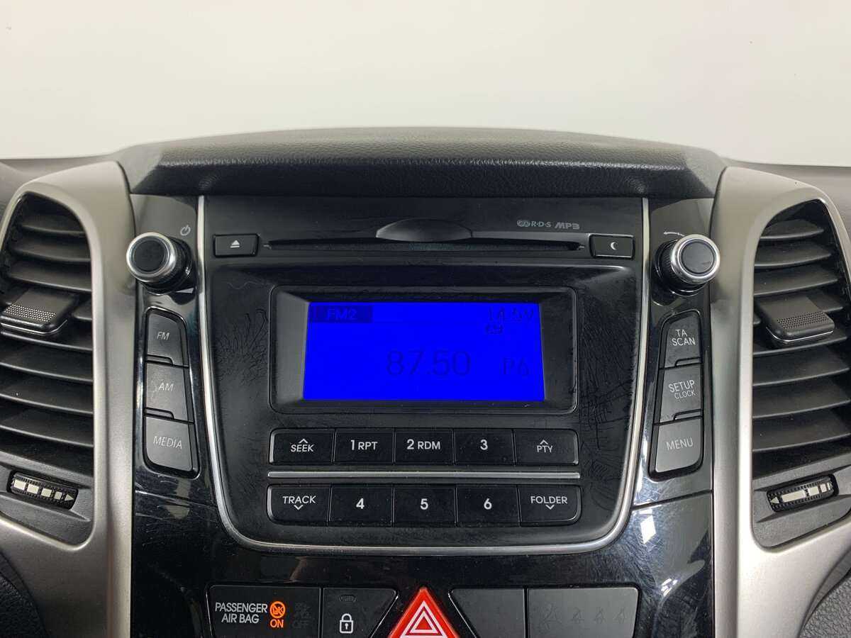 Hyundai i30, 2012 Фото №13