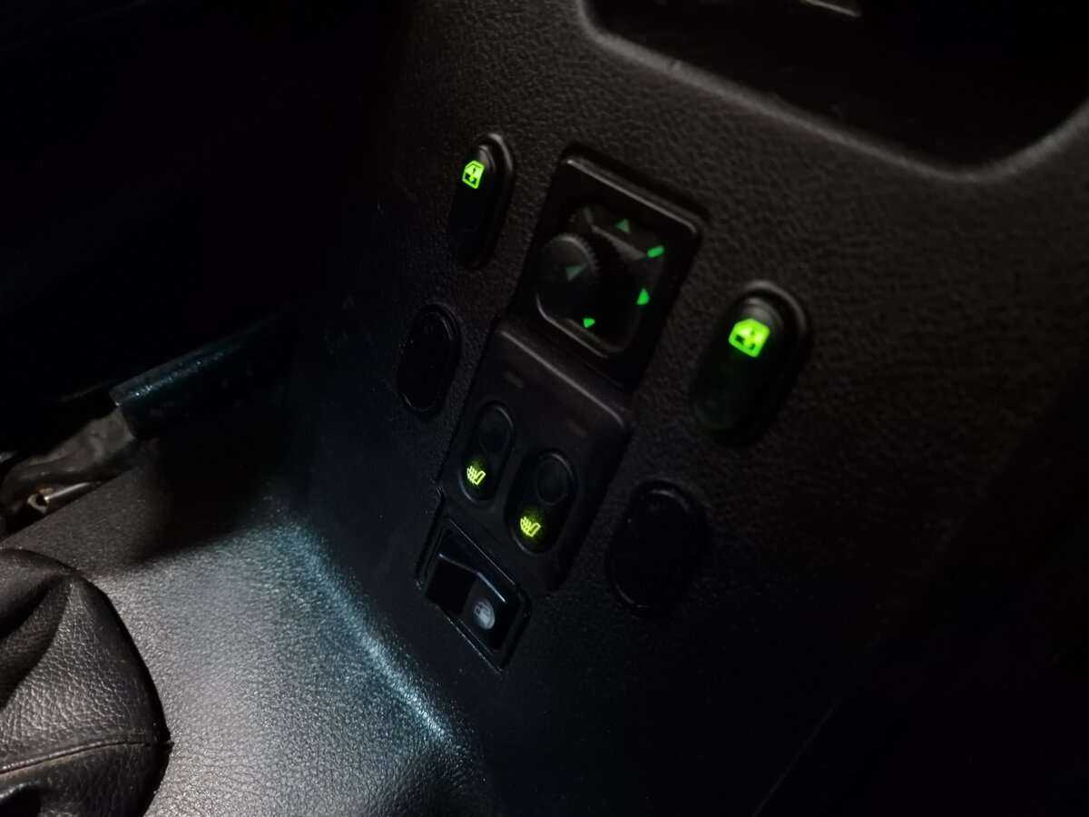 УАЗ Patriot, 2012 Фото №9