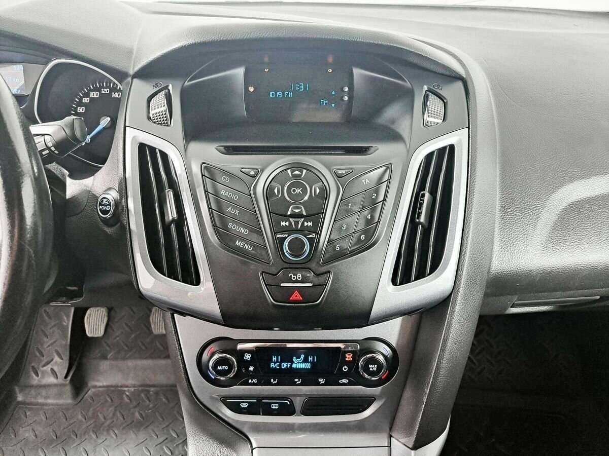 Ford Focus, 2012 Фото №13