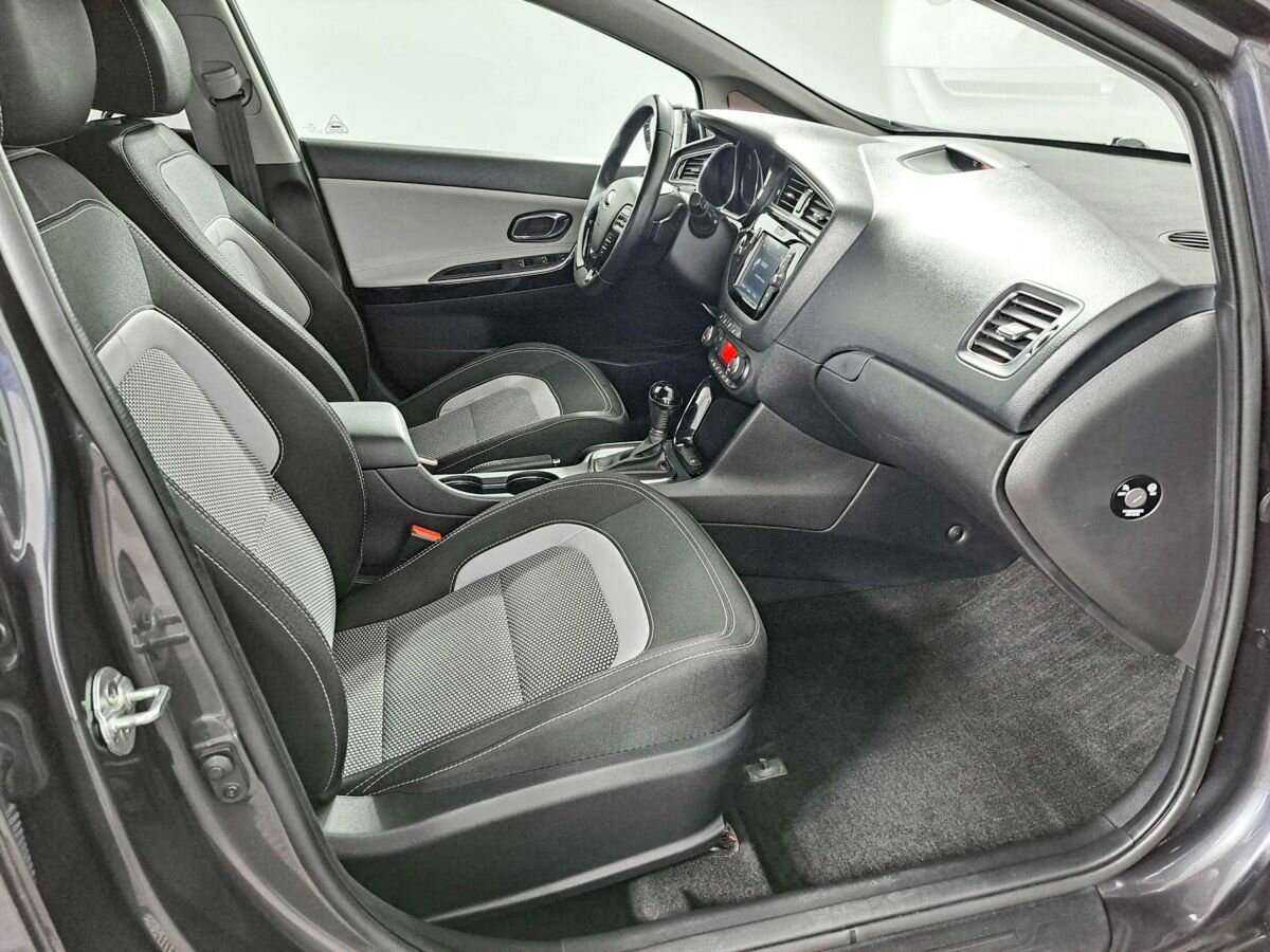 Kia Ceed, 2018 Фото №11