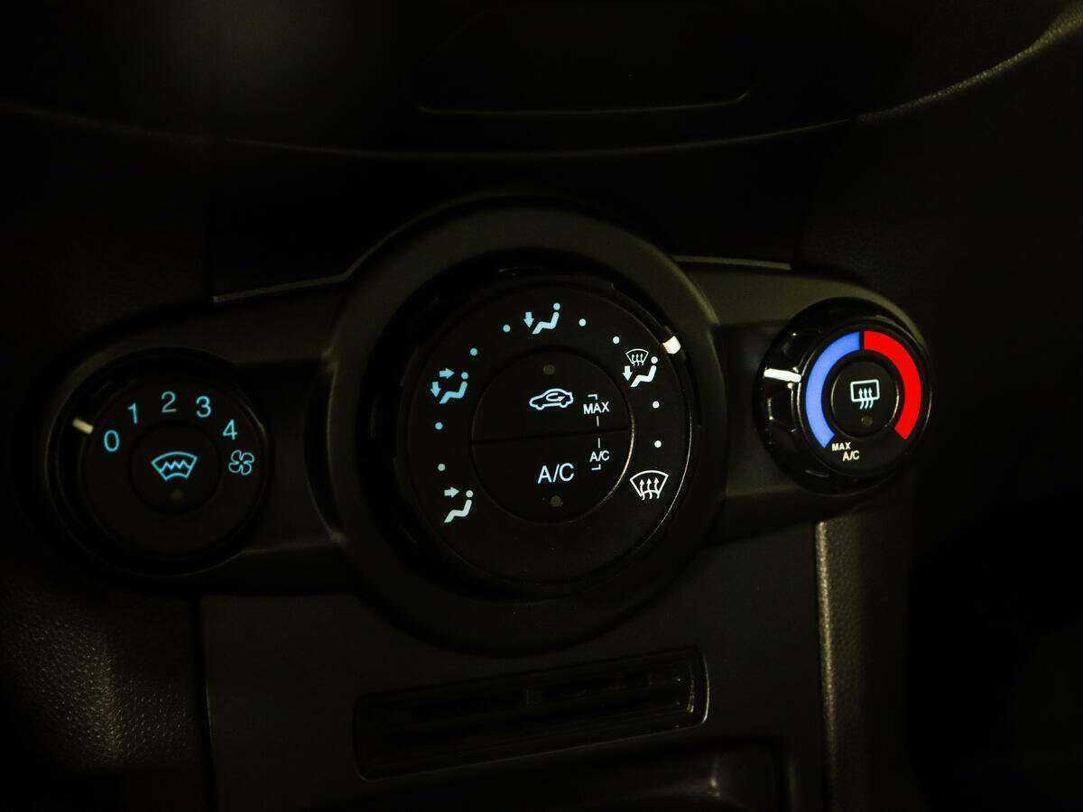 Ford Fiesta, 2017 Фото №17