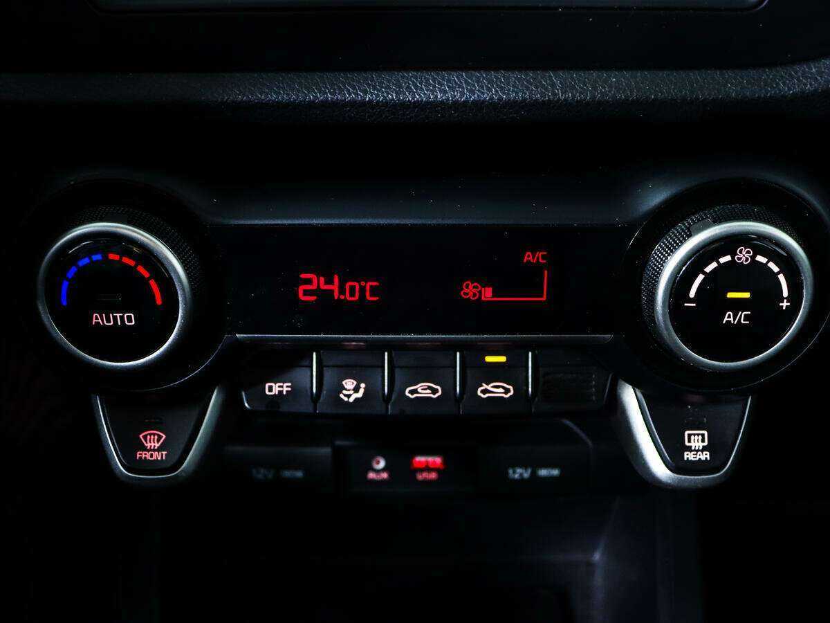 Kia Rio X-Line, 2018 Фото №20