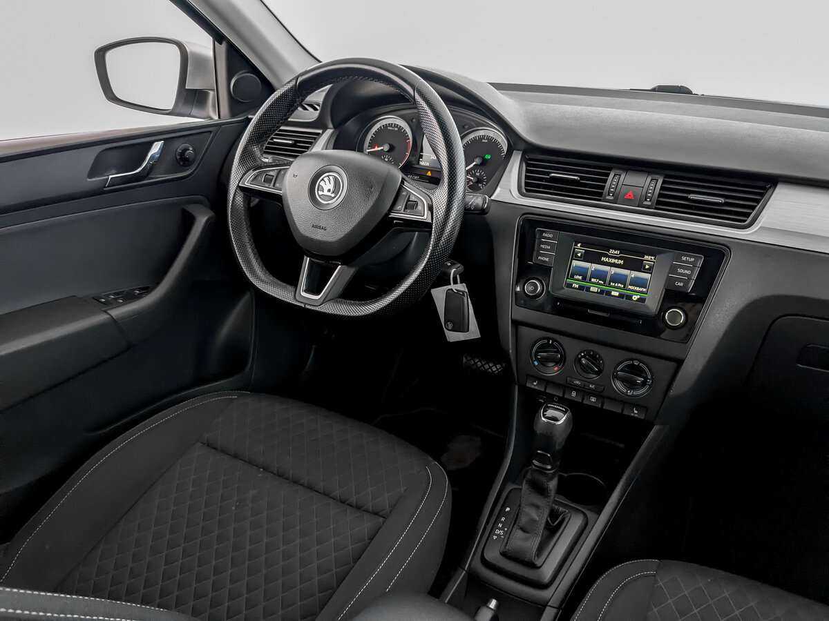 Skoda Rapid, 2016 Фото №21