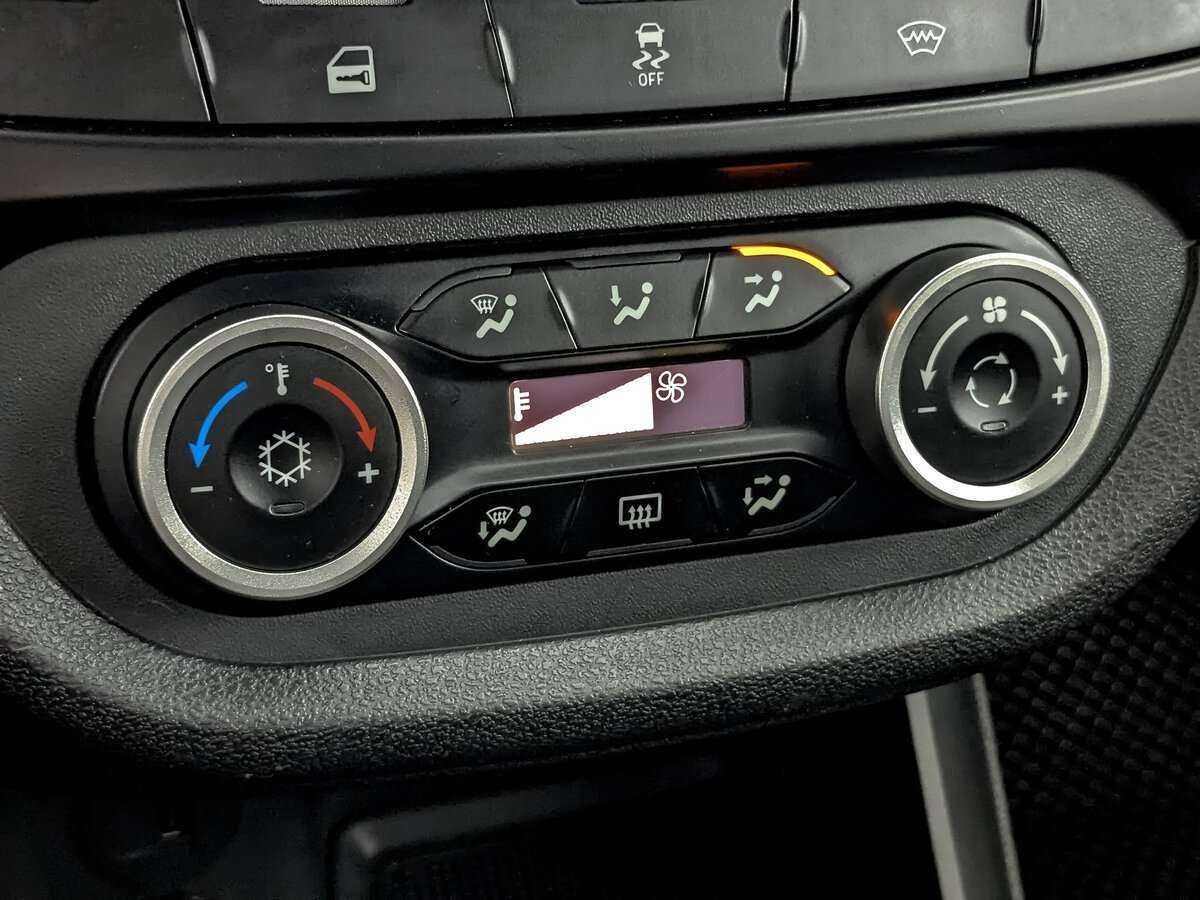 Lada (ВАЗ) Vesta, 2022 Фото №17