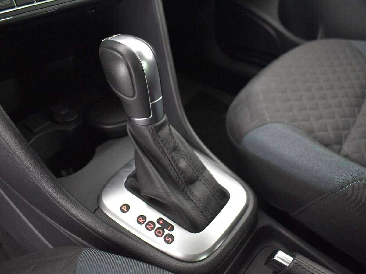 Volkswagen Polo, 2019 Фото №14