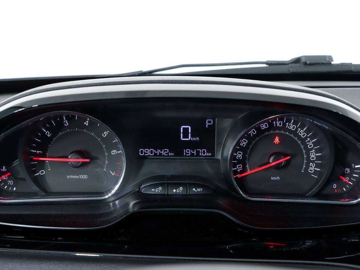 Peugeot 208, 2013 Фото №17