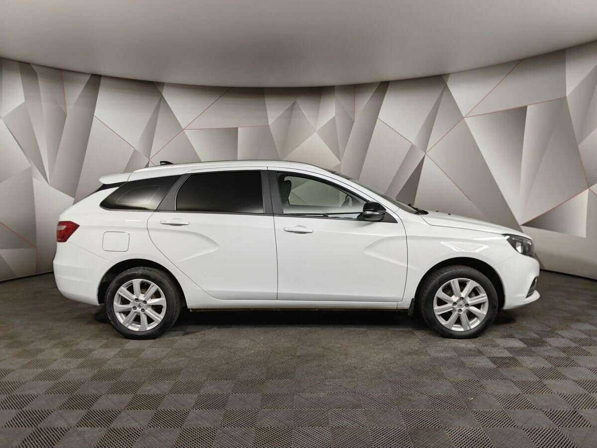 Lada (ВАЗ) Vesta SW, 2021 Фото №6