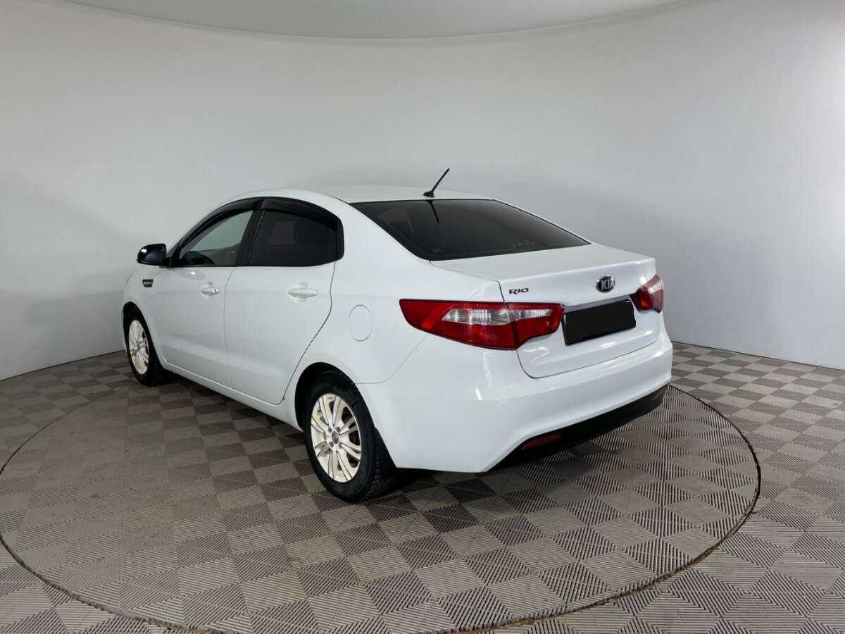 Kia Rio 5-speed, 2013 Фото №6