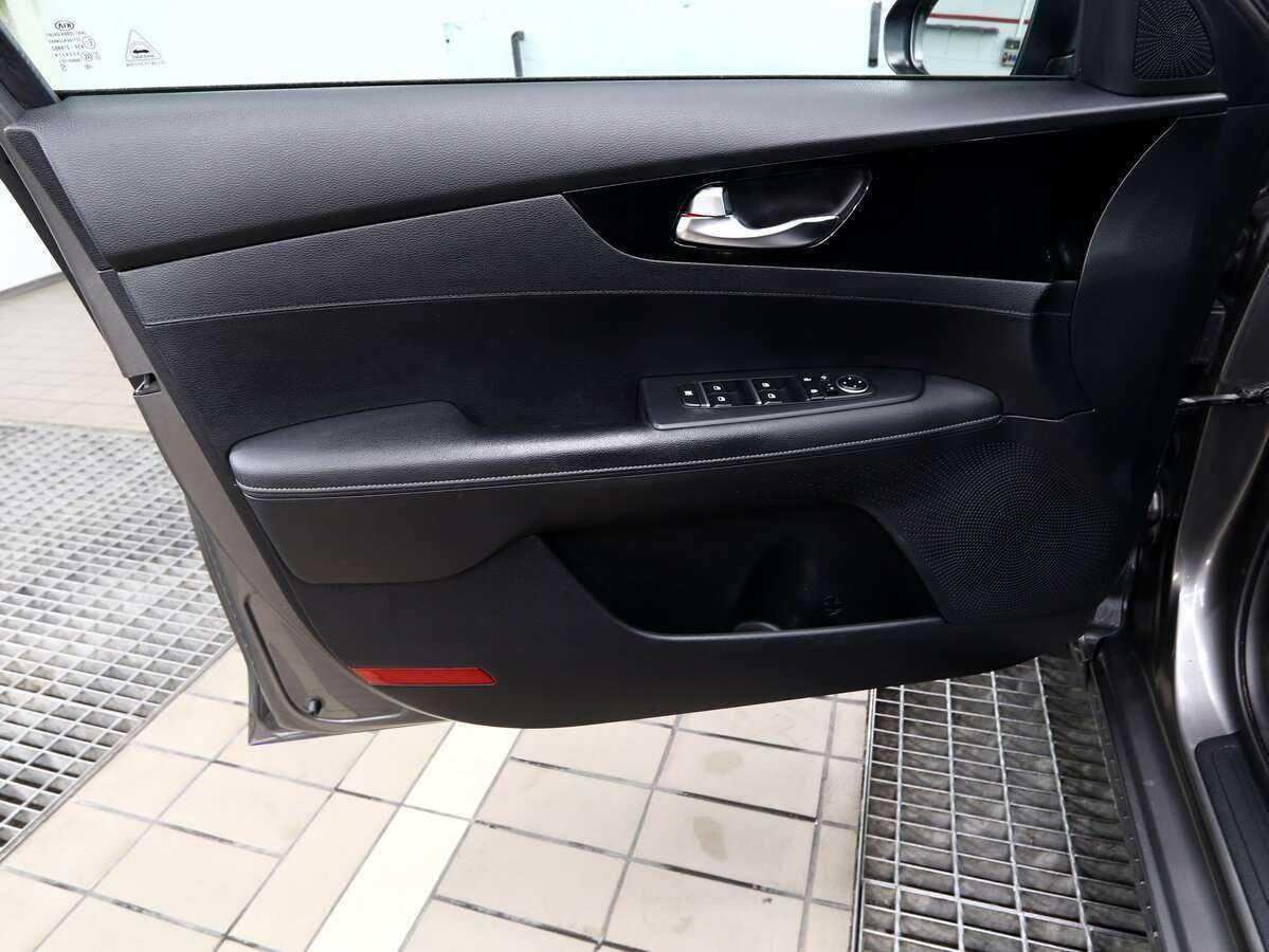 Kia Cerato, 2020 Фото №7