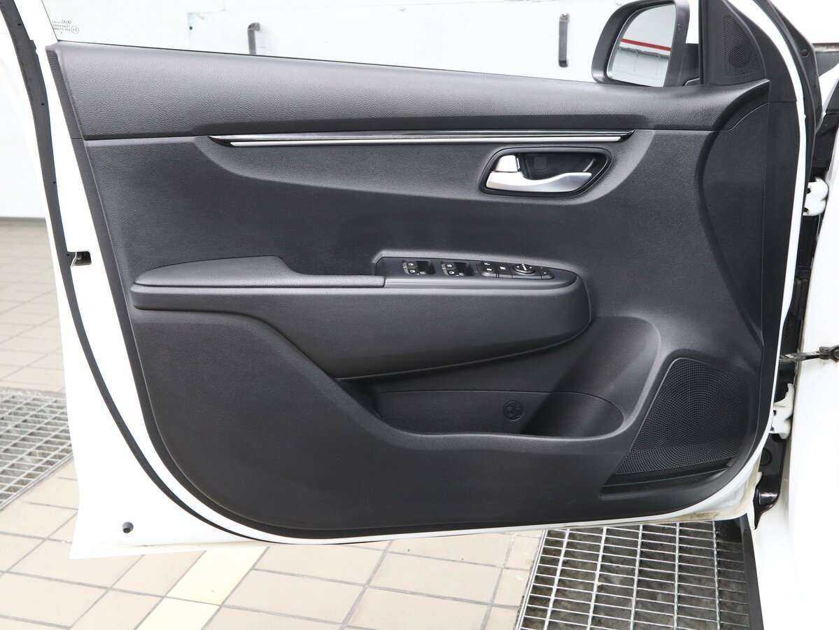 Kia Rio X-Line, 2018 Фото №5