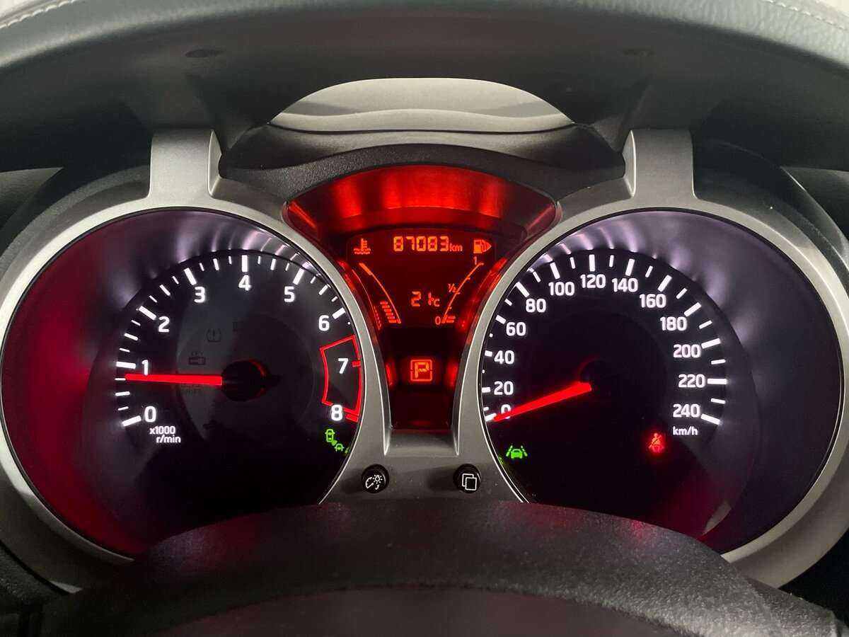 Nissan Juke, 2015 Фото №11