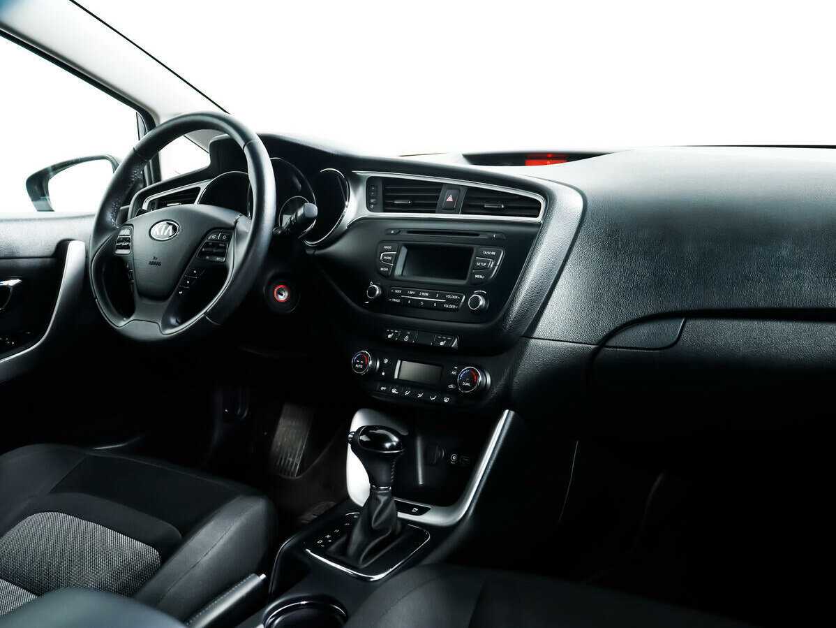 Kia Ceed, 2018 Фото №7