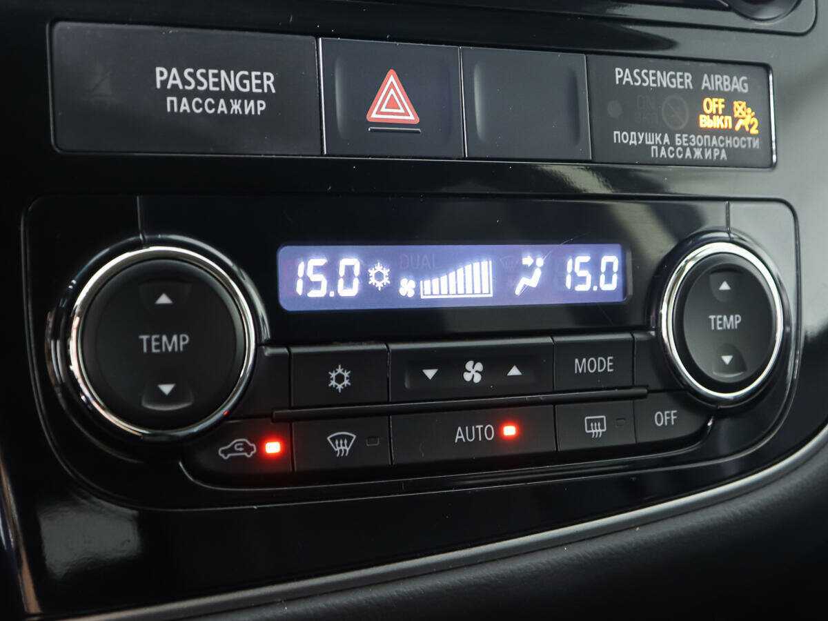 Mitsubishi Outlander, 2013 Фото №18