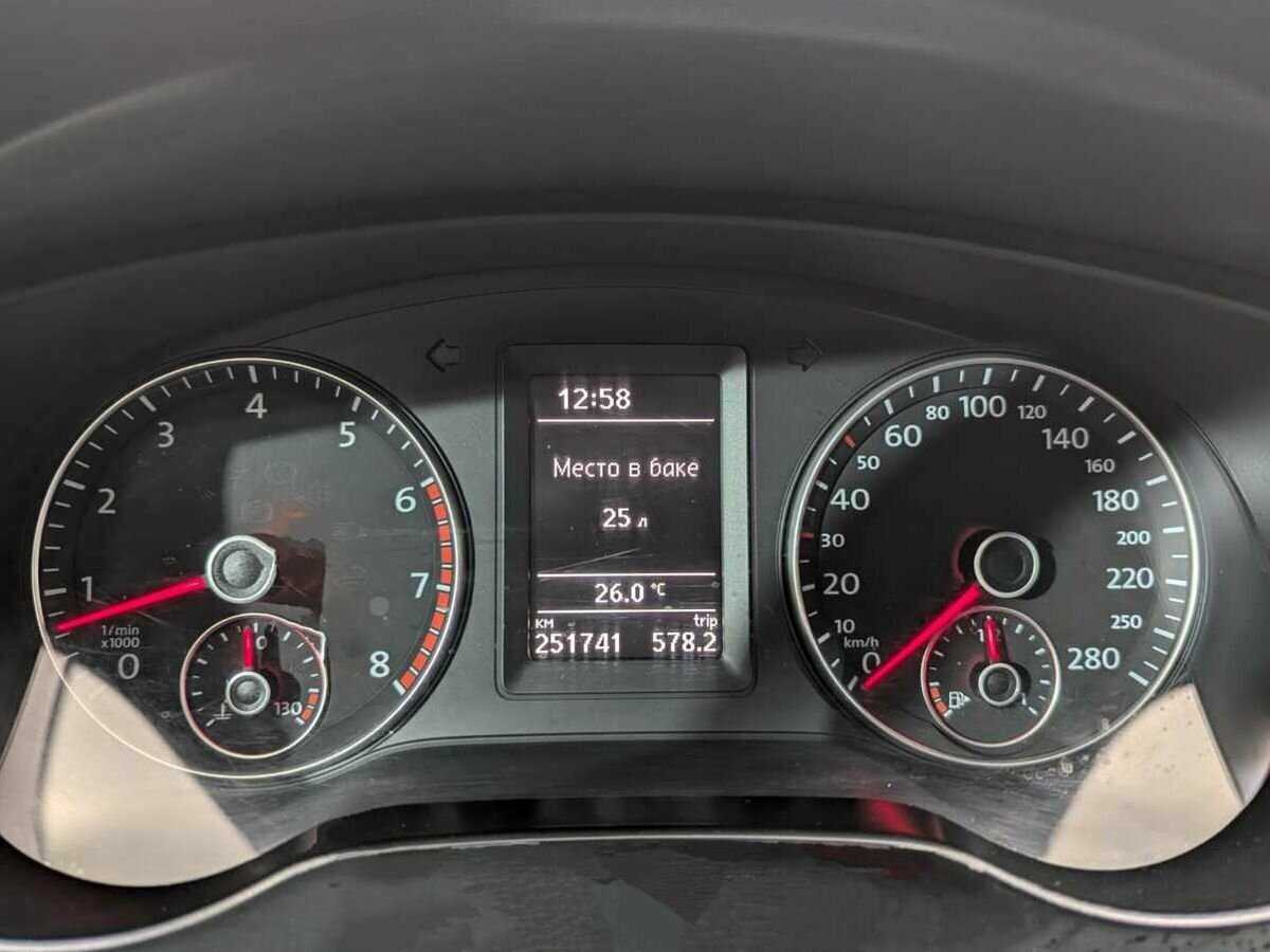 Volkswagen Jetta, 2012 Фото №10