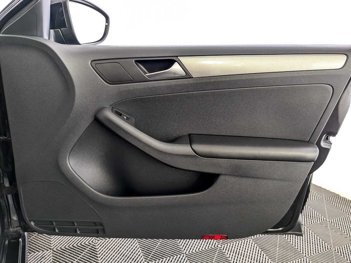 Volkswagen Jetta, 2015 Фото №19