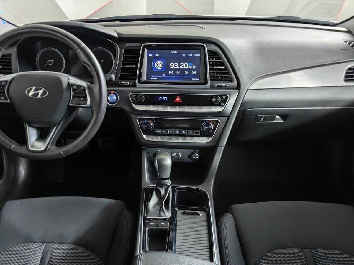 Hyundai Sonata, 2018 Фото №11