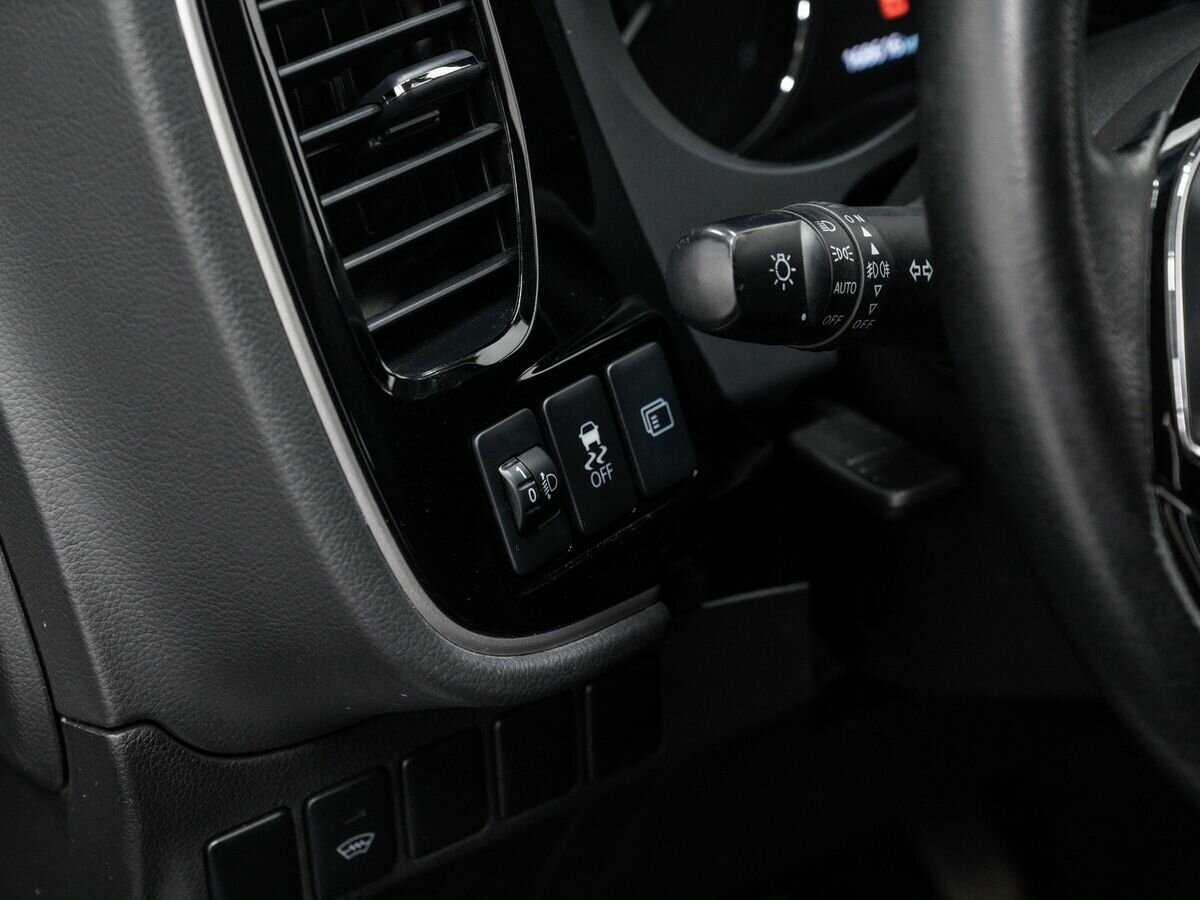 Mitsubishi Outlander, 2016 Фото №18