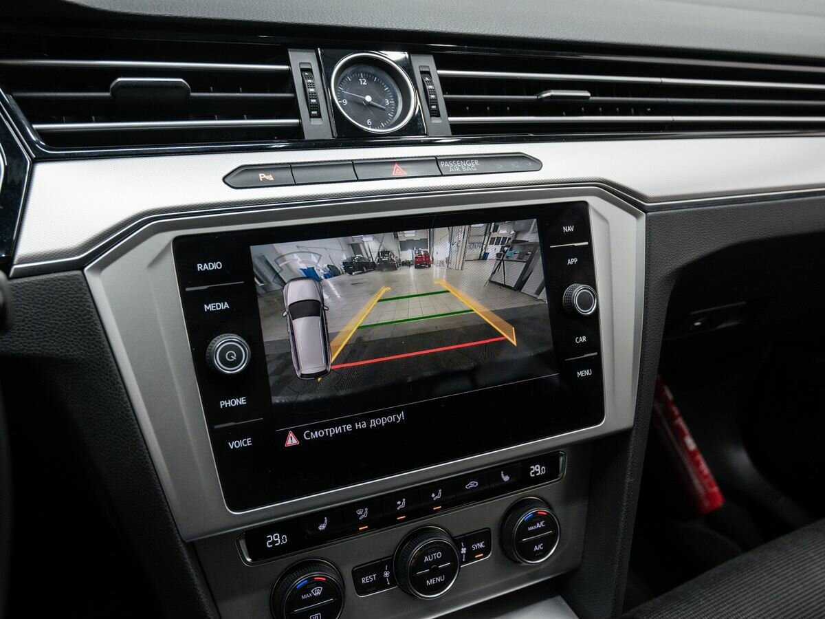 Volkswagen Passat, 2018 Фото №20