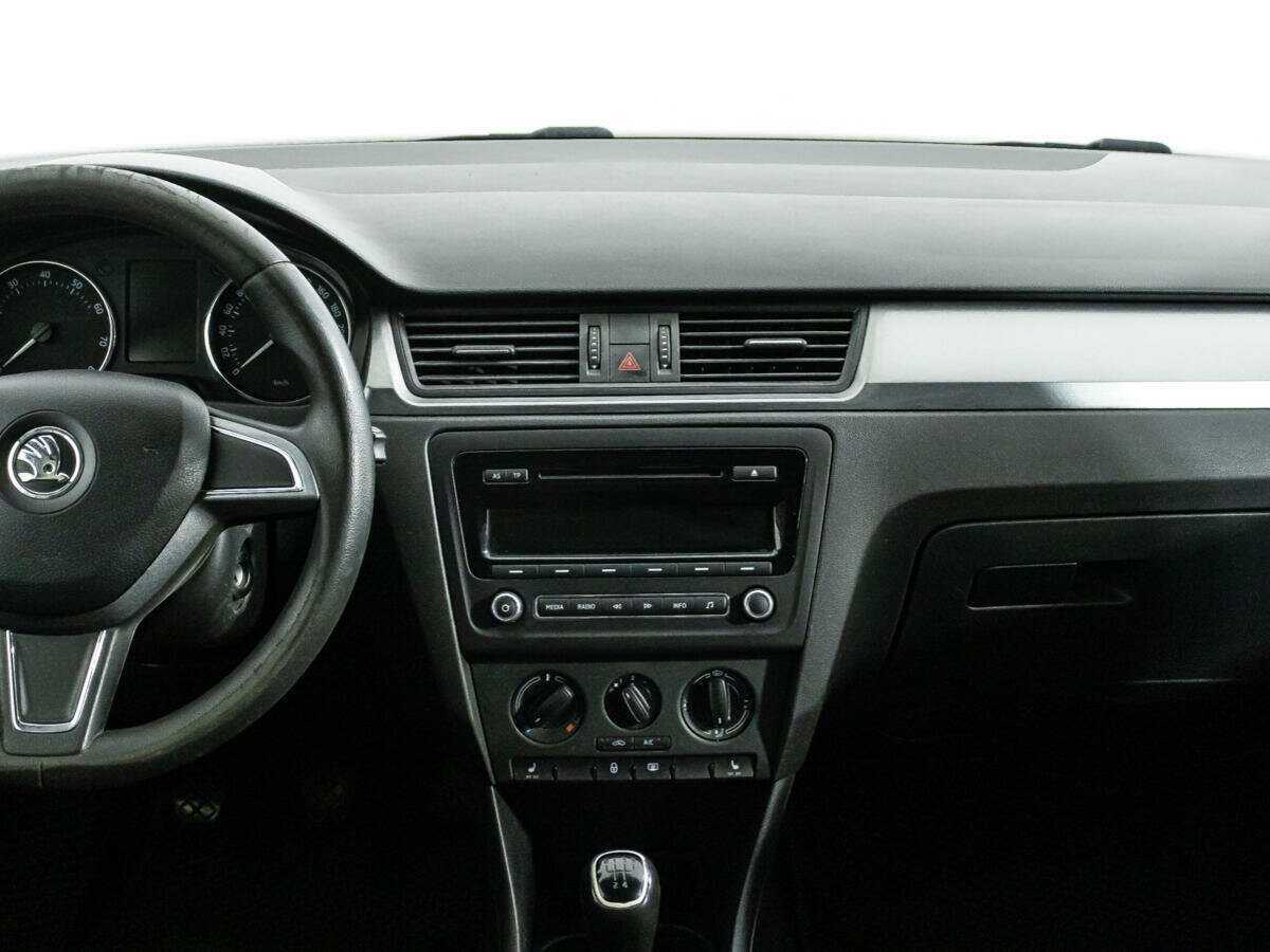 Skoda Rapid, 2014 Фото №14