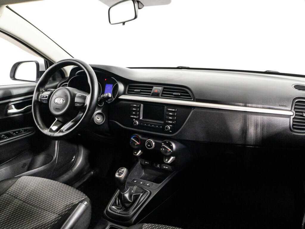 Kia Rio X-Line, 2018 Фото №9
