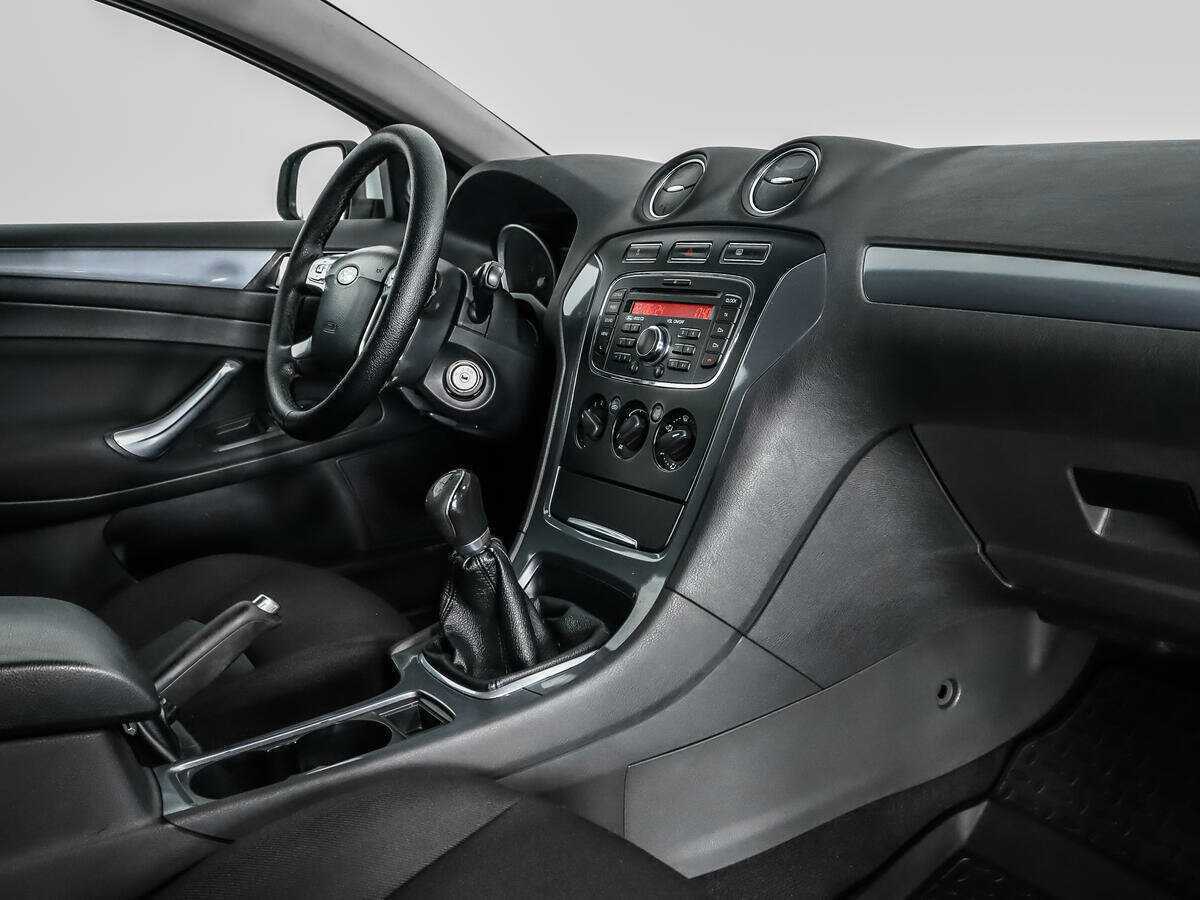 Ford Mondeo, 2014 Фото №11