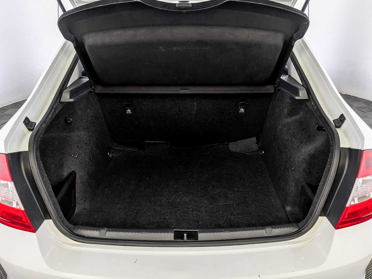 Skoda Rapid, 2017 Фото №10