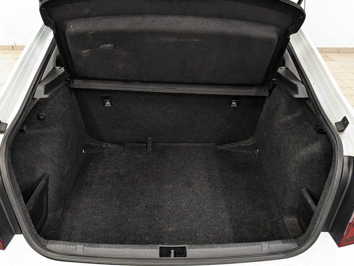 Skoda Rapid, 2017 Фото №10