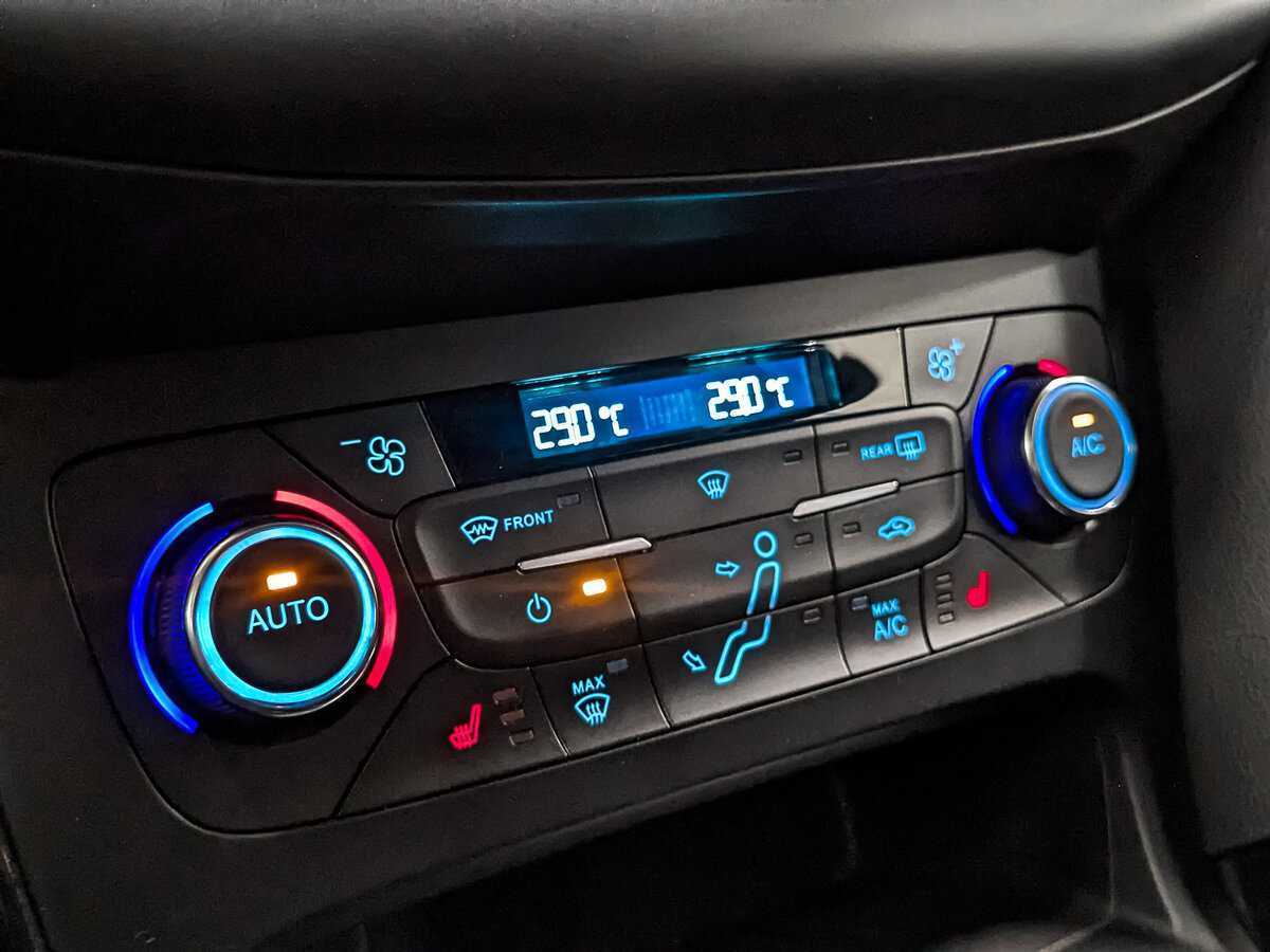 Ford Focus, 2018 Фото №19