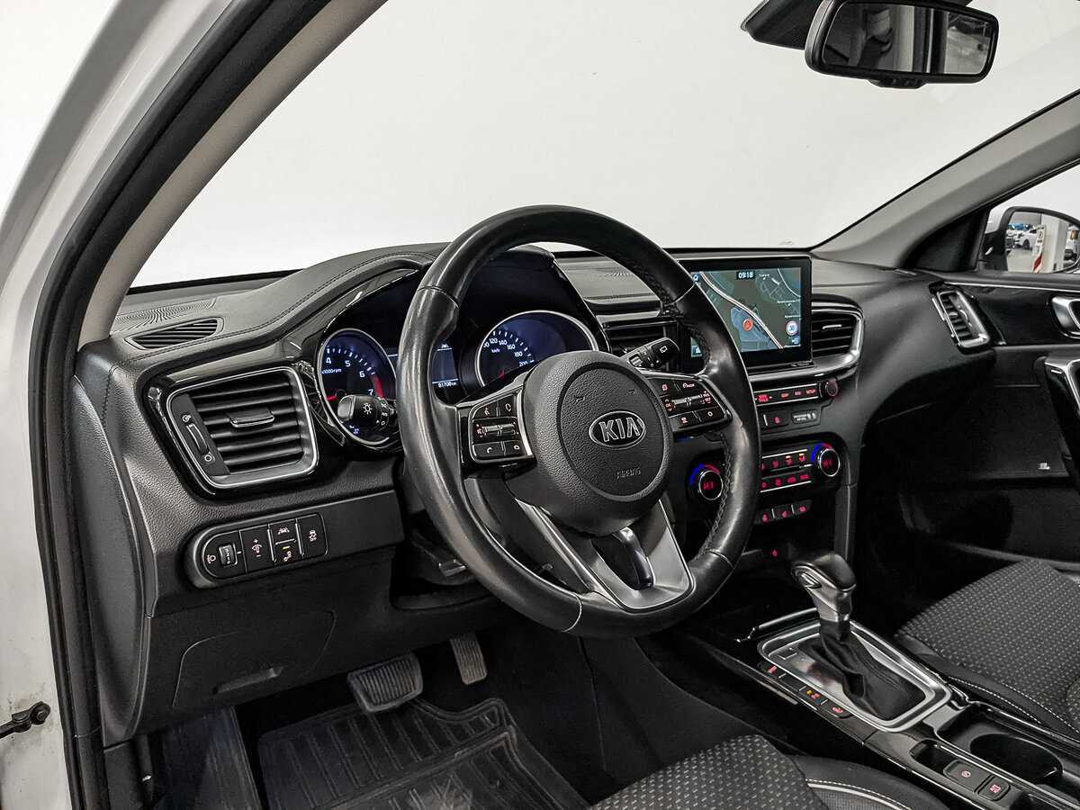 Kia Ceed, 2018 Фото №11