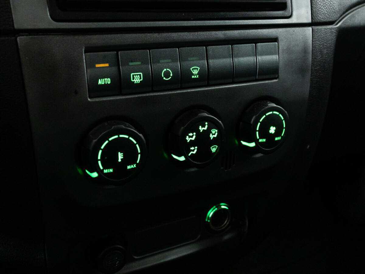 УАЗ Patriot, 2016 Фото №15