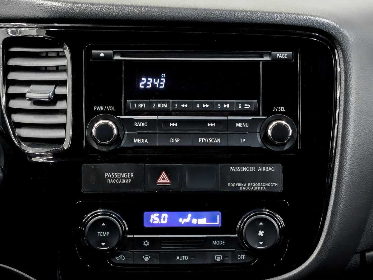 Mitsubishi Outlander, 2017 Фото №15