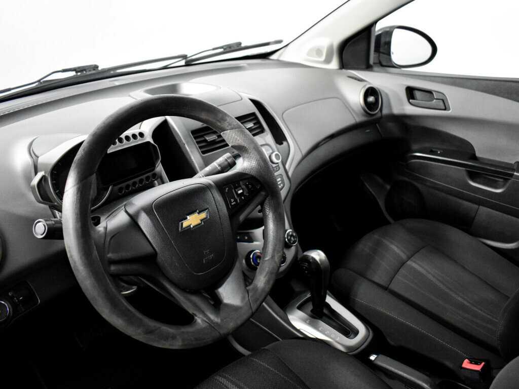 Chevrolet Aveo, 2013 Фото №9