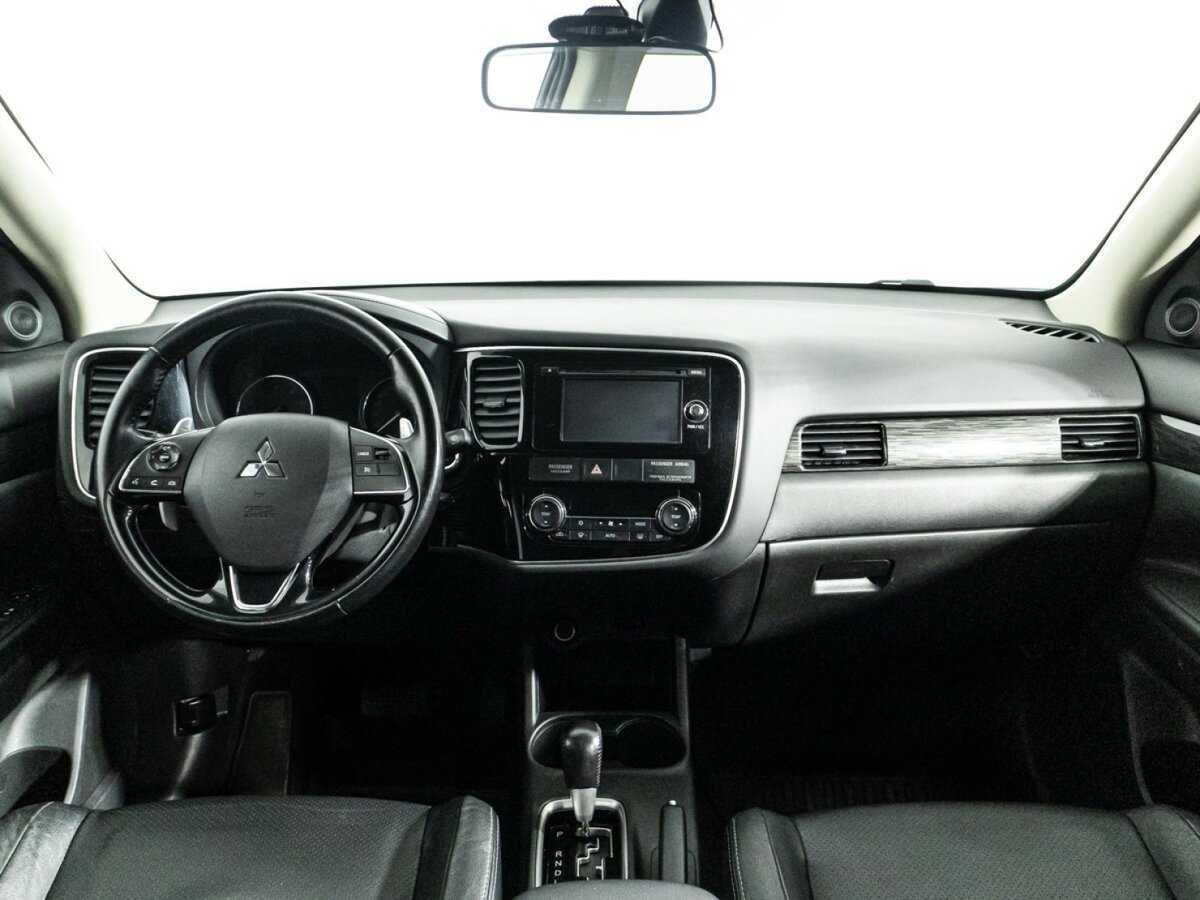 Mitsubishi Outlander, 2015 Фото №13