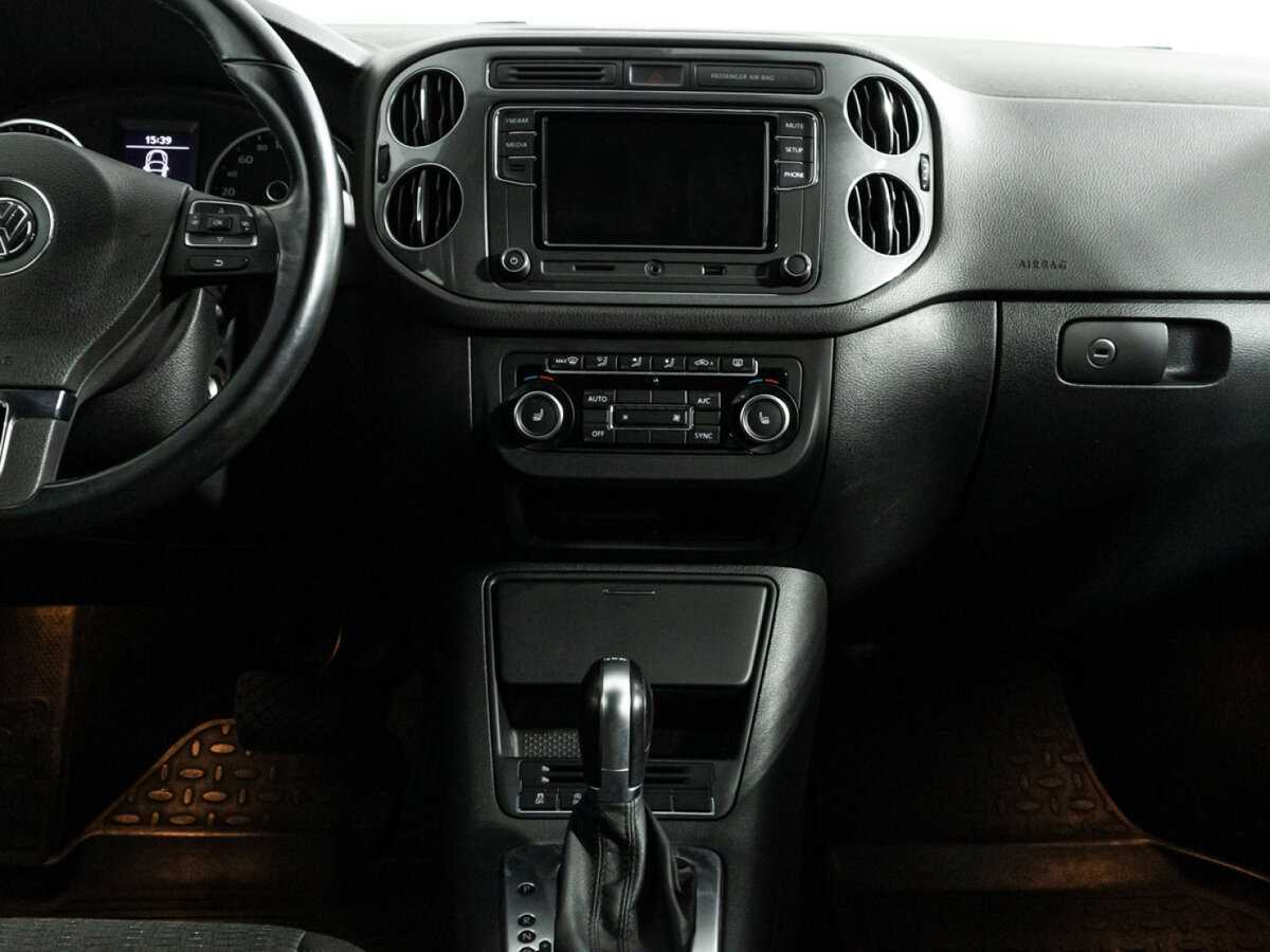 Volkswagen Tiguan, 2015 Фото №14
