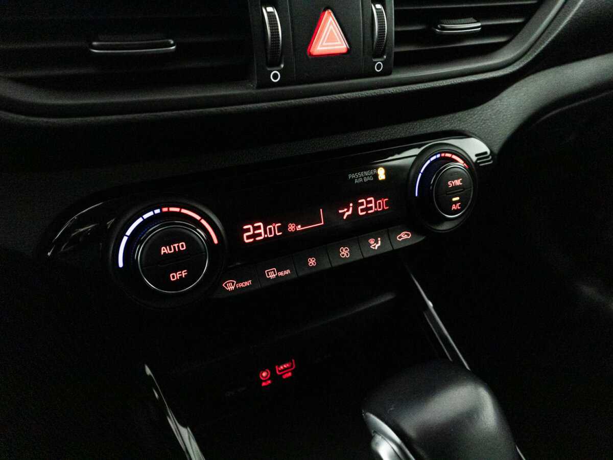 Kia Cerato, 2020 Фото №21