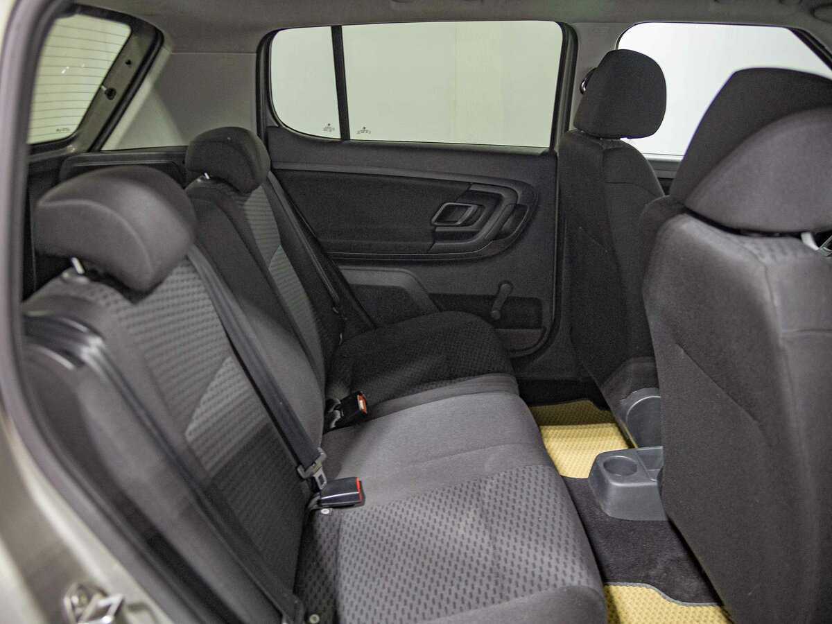 Skoda Fabia, 2013 Фото №12