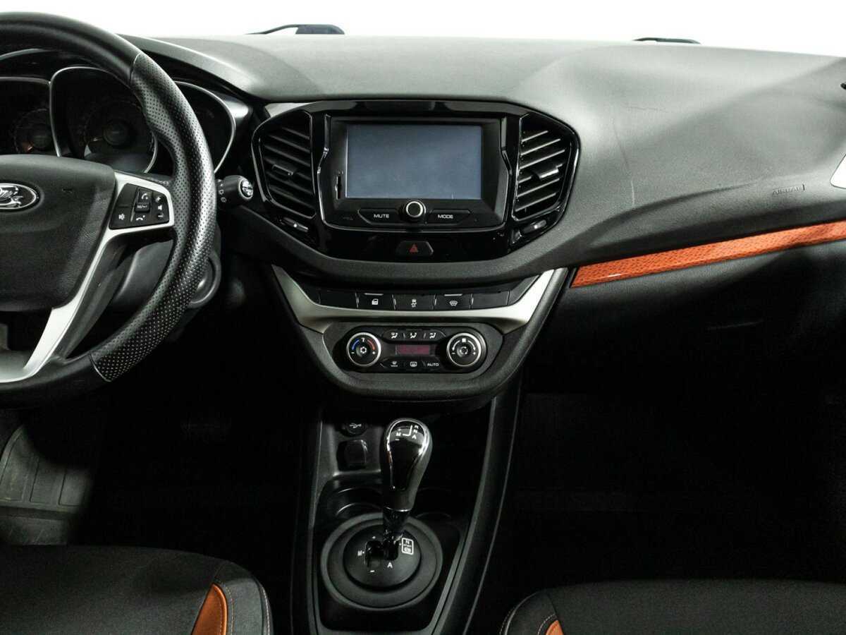 Lada (ВАЗ) Vesta SW Cross, 2018 Фото №14