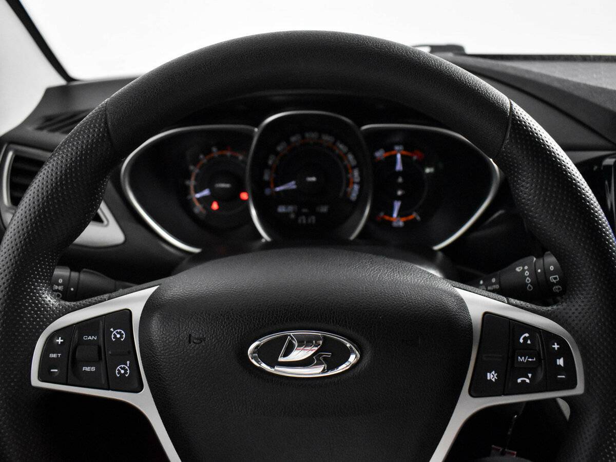 Lada (ВАЗ) Vesta SW, 2018 Фото №16