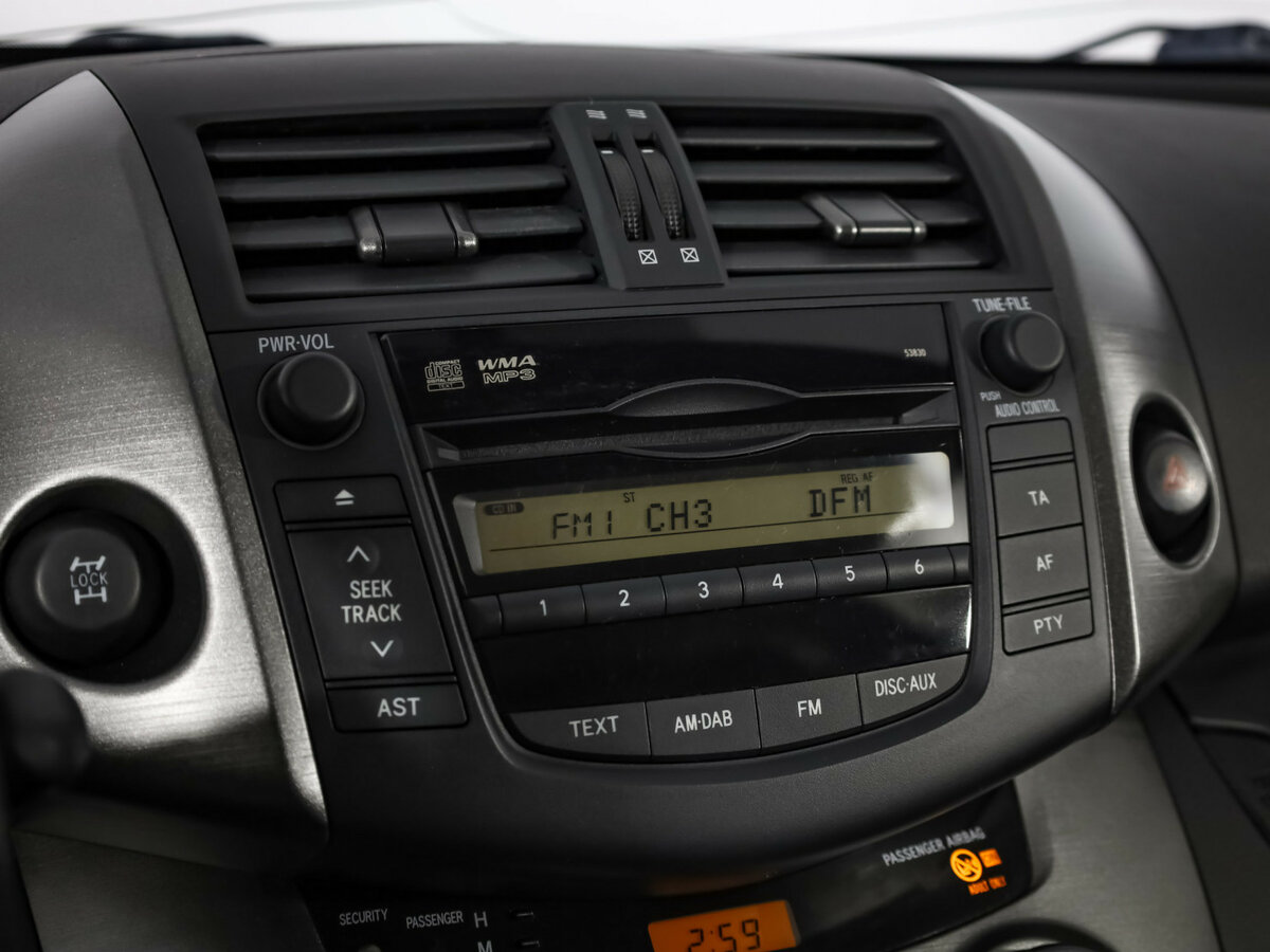 Toyota RAV4 III (XA30) Рестайлинг, 2012 Фото №13